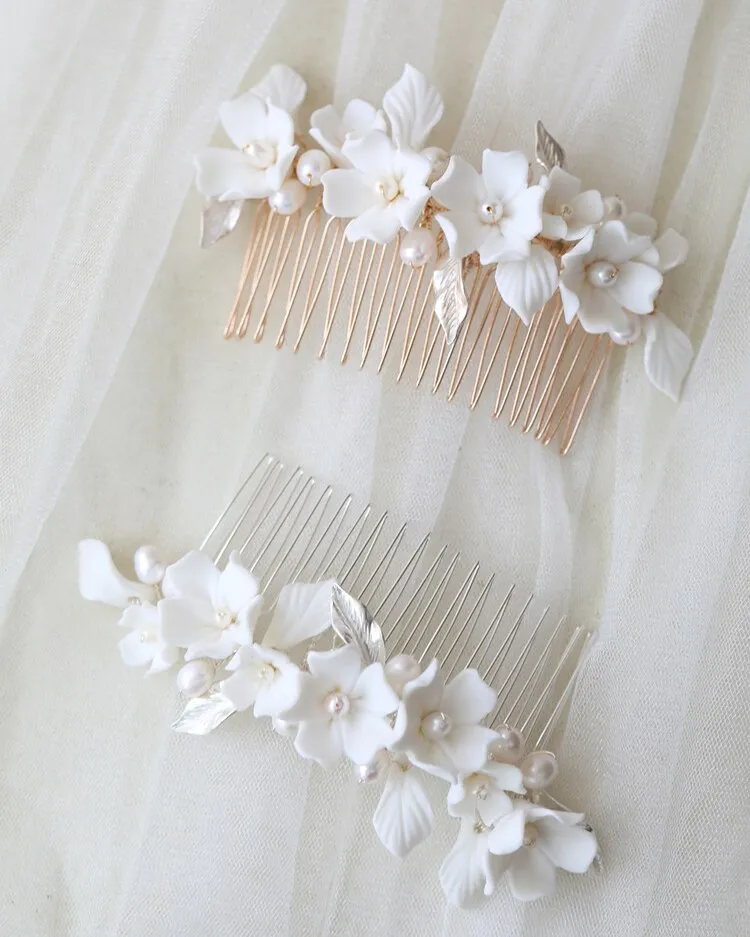 Aislyn White Ceramic Floral Pearl Hair Comb