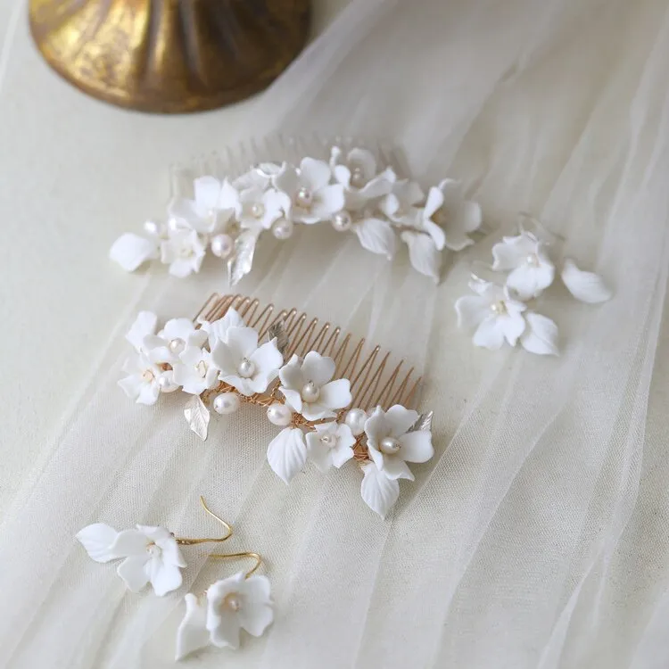 Aislyn White Ceramic Floral Pearl Hair Comb