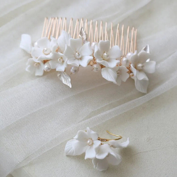 Aislyn White Ceramic Floral Pearl Hair Comb