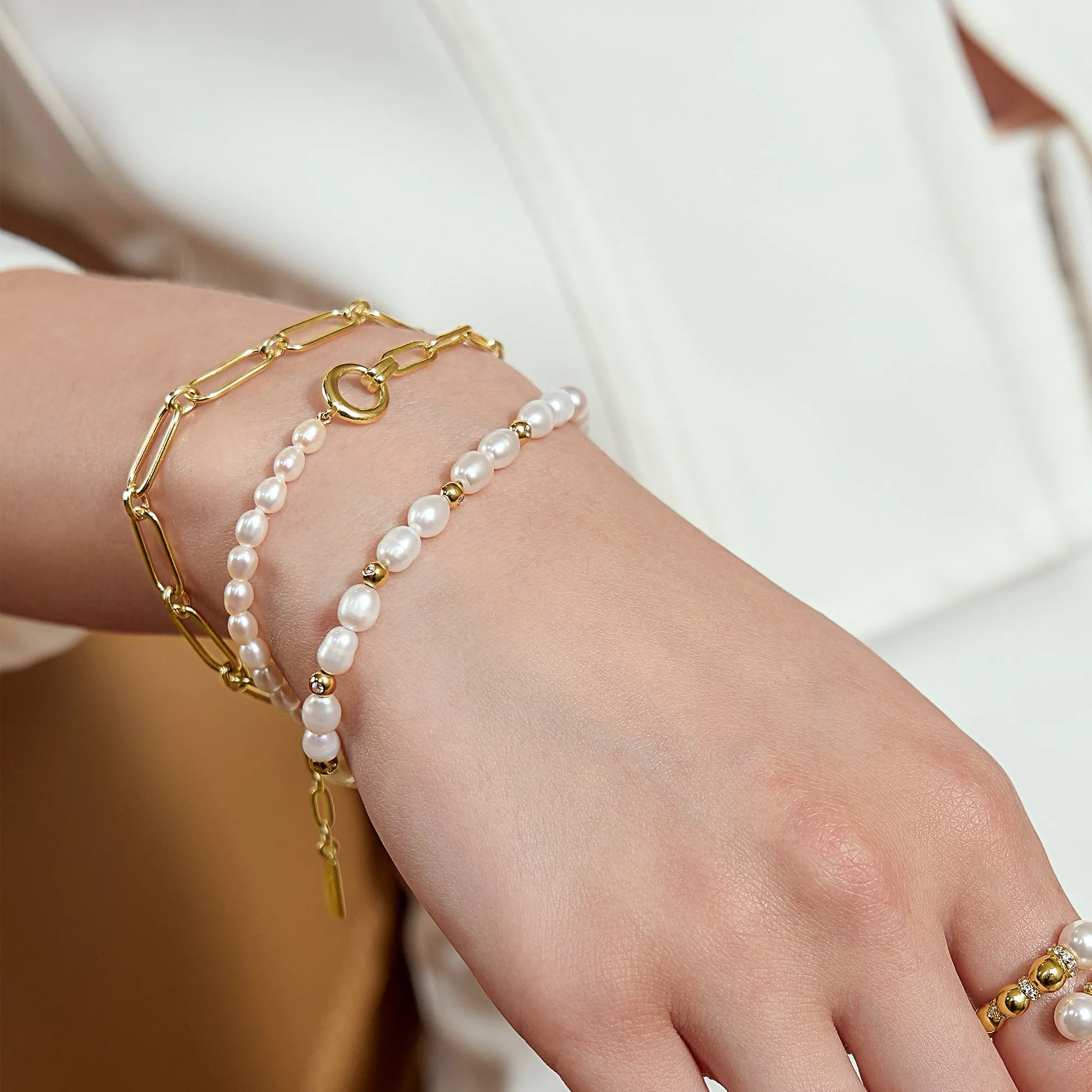 Gold Freshwater Pearl and White Cubic Zirconia Bezel Set Bracelet