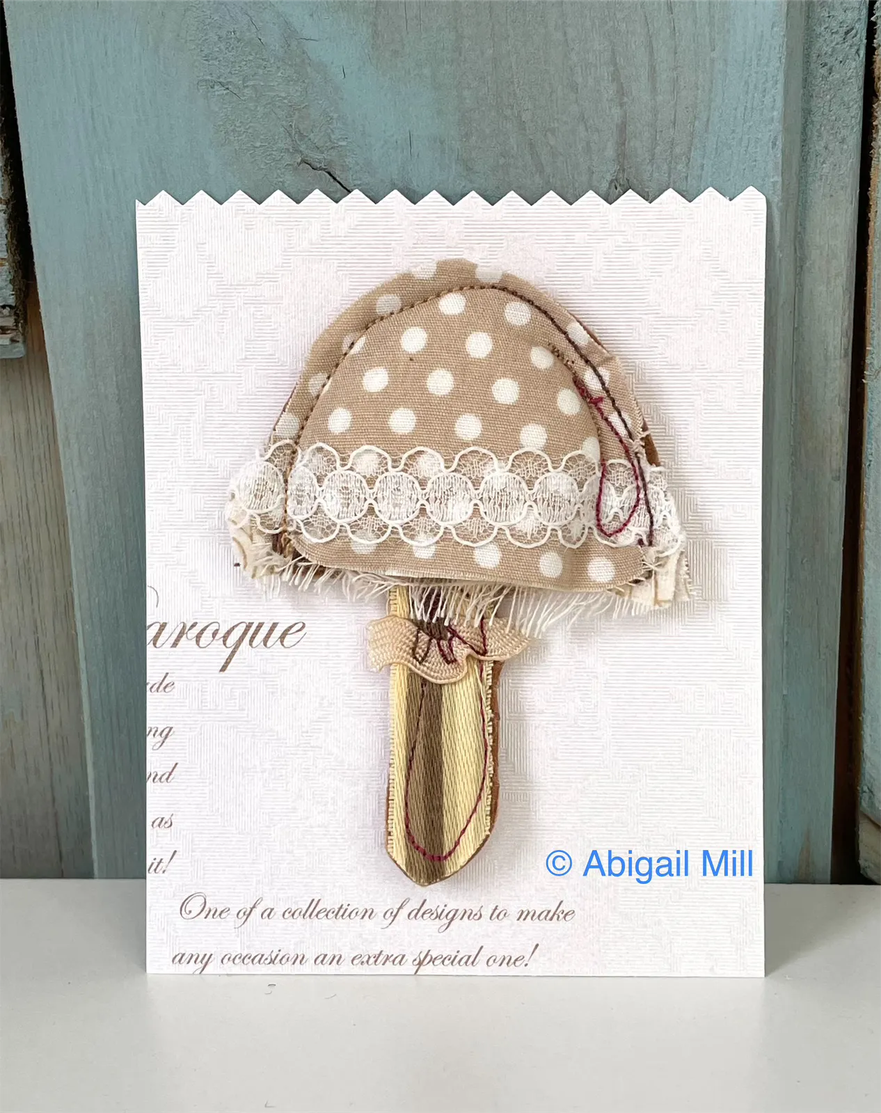 Toadstool Gold CapBrooch