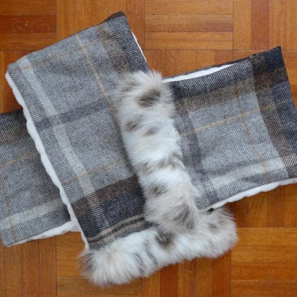 Tweed Scarf with Faux Fur Trim - Grey/Brown (Limited Edition)