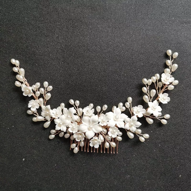 Whitney White Ceramic Floral and Pearl Hair Comb